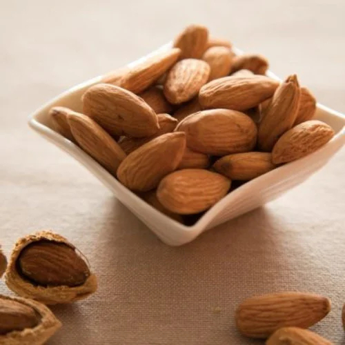 Royal California Almonds  Big Size - 500 Grams